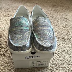 SALE!! Gypsy Jazz. Size 9!